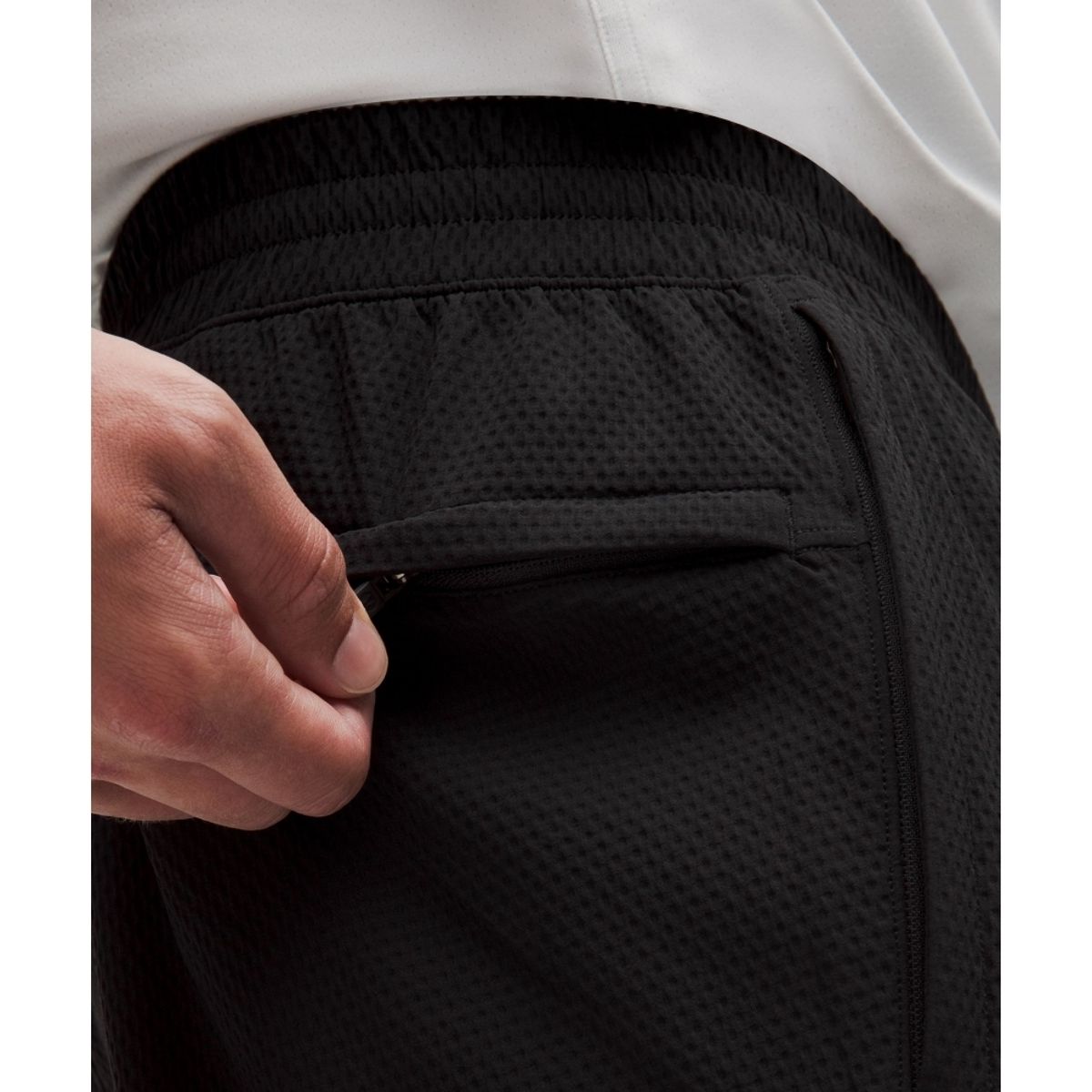 룰루레몬(LULULEMON) 라이선스 투 트레인 텍스처드 조거 *레귤러  BLK