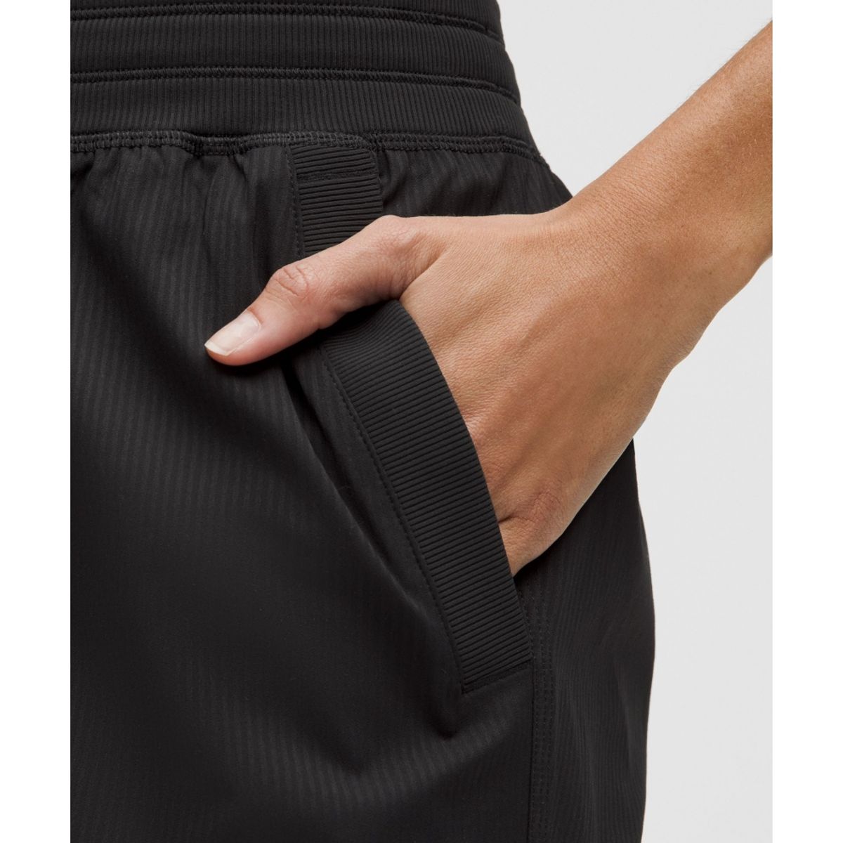 룰루레몬(LULULEMON) 댄스 스튜디오 릴랙스 핏 미드라이즈 팬츠  BLK