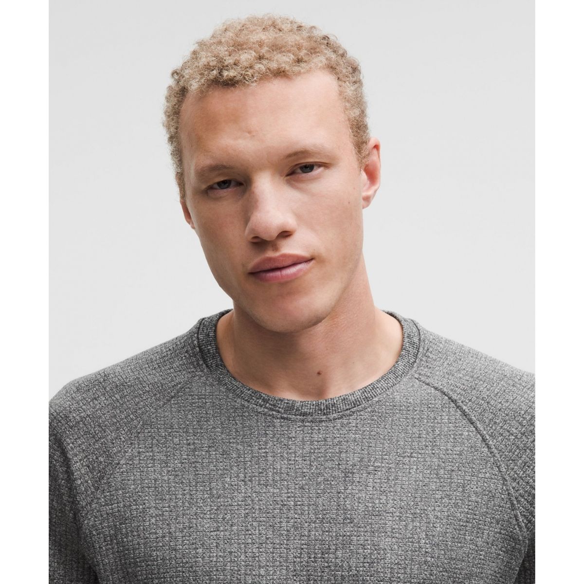 룰루레몬(LULULEMON) 엔지니어드 웜스 롱슬리브 크루  SILD GGRE