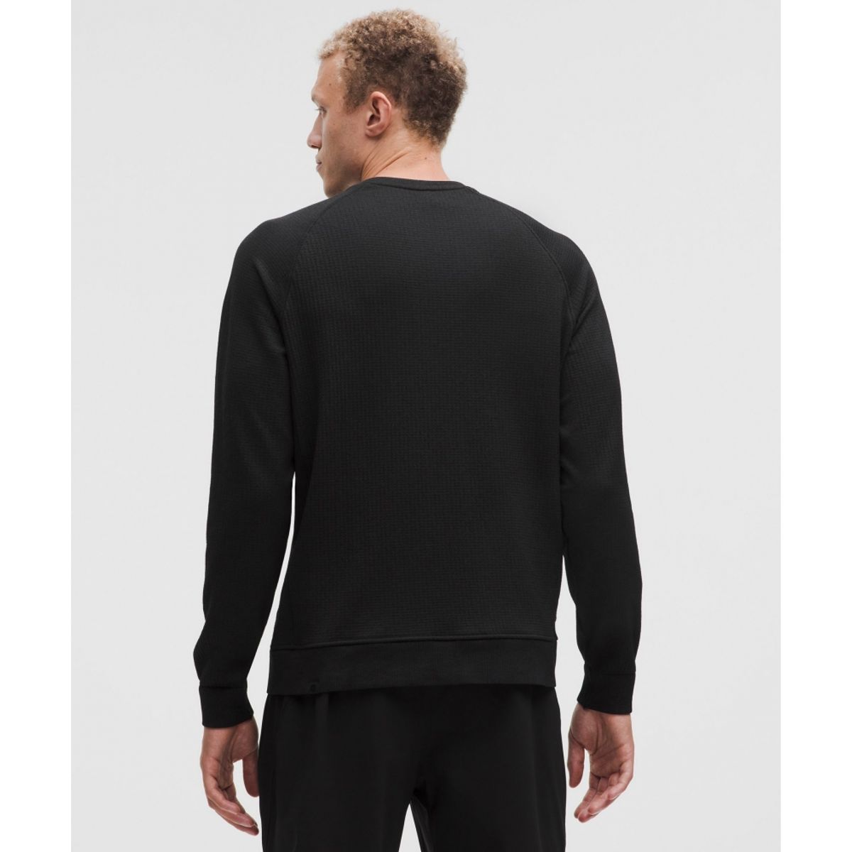 룰루레몬(LULULEMON) 엔지니어드 웜스 롱슬리브 크루  BLK BLK