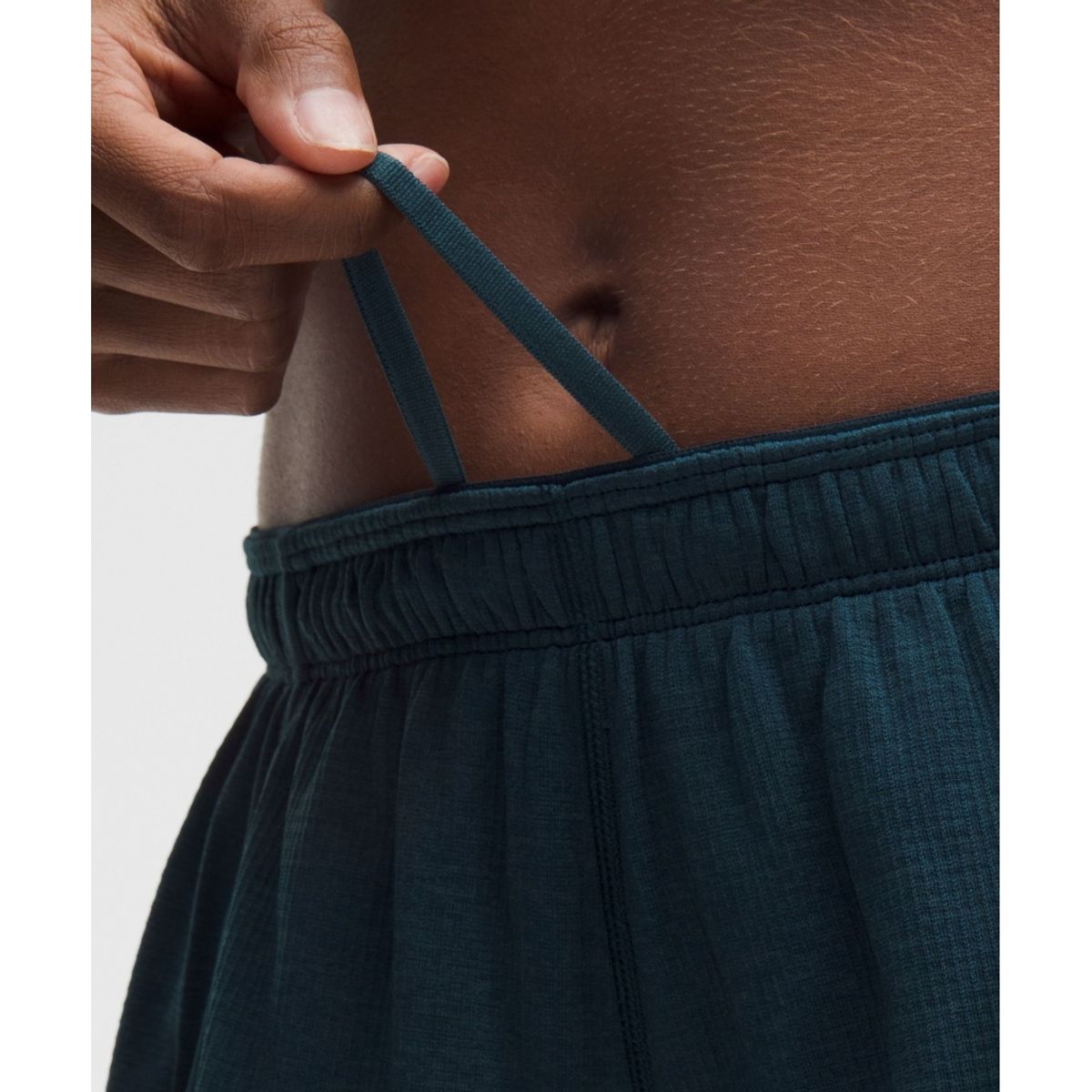 룰루레몬(LULULEMON) 스위프틀리 미드라이즈 쇼츠 3inch  INCB INCB