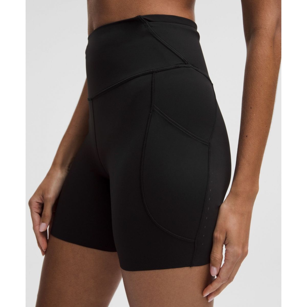 룰루레몬(LULULEMON) 패스트 앤 프리 하이라이즈 쇼츠 6inch *5 포켓  BLK