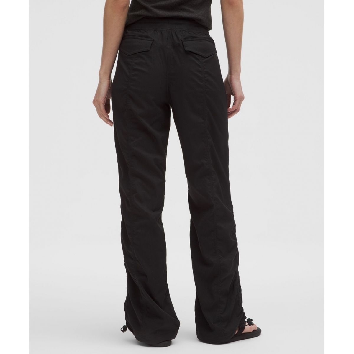룰루레몬(LULULEMON) 댄스 스튜디오 릴랙스 핏 미드라이즈 팬츠 *아시아 핏  BLK