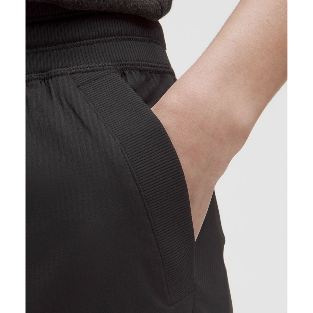 룰루레몬(LULULEMON) 댄스 스튜디오 릴랙스 핏 미드라이즈 팬츠 *아시아 핏  BLK