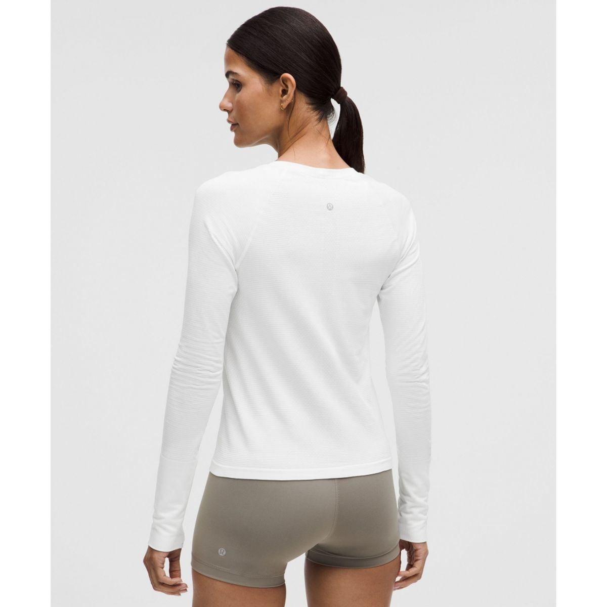 룰루레몬(LULULEMON) 스위프틀리 테크 롱슬리브 셔츠 2.0 *웨이스트 렝스  WHWH