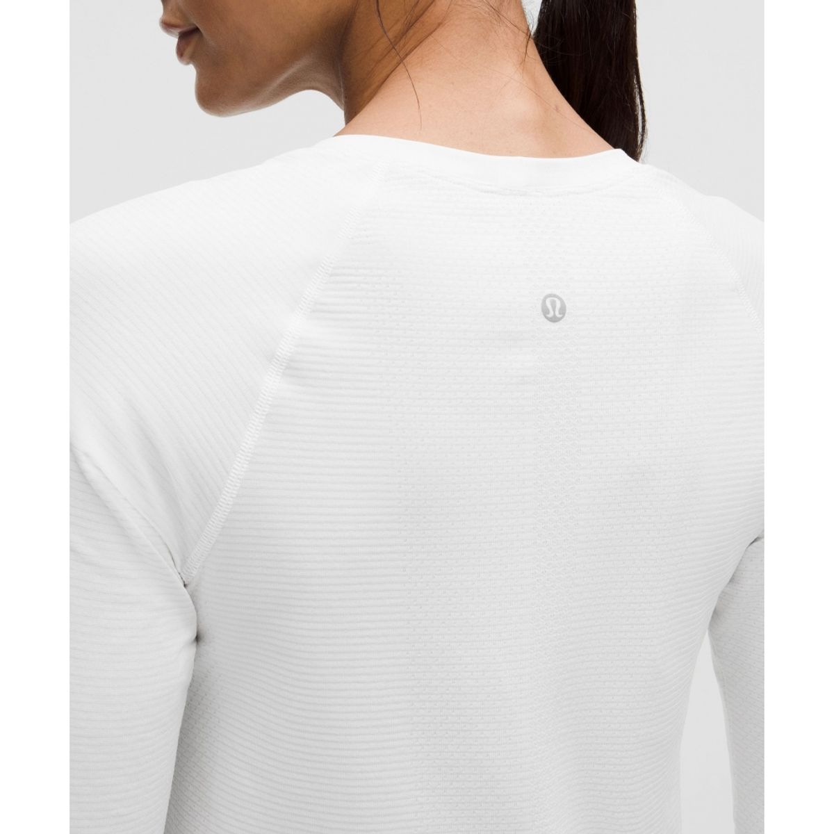 룰루레몬(LULULEMON) 스위프틀리 테크 롱슬리브 셔츠 2.0 *웨이스트 렝스  WHWH