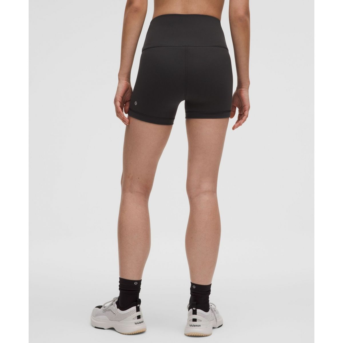 룰루레몬(LULULEMON) 원더 트레인 하이라이즈 쇼츠 4inch  BLK