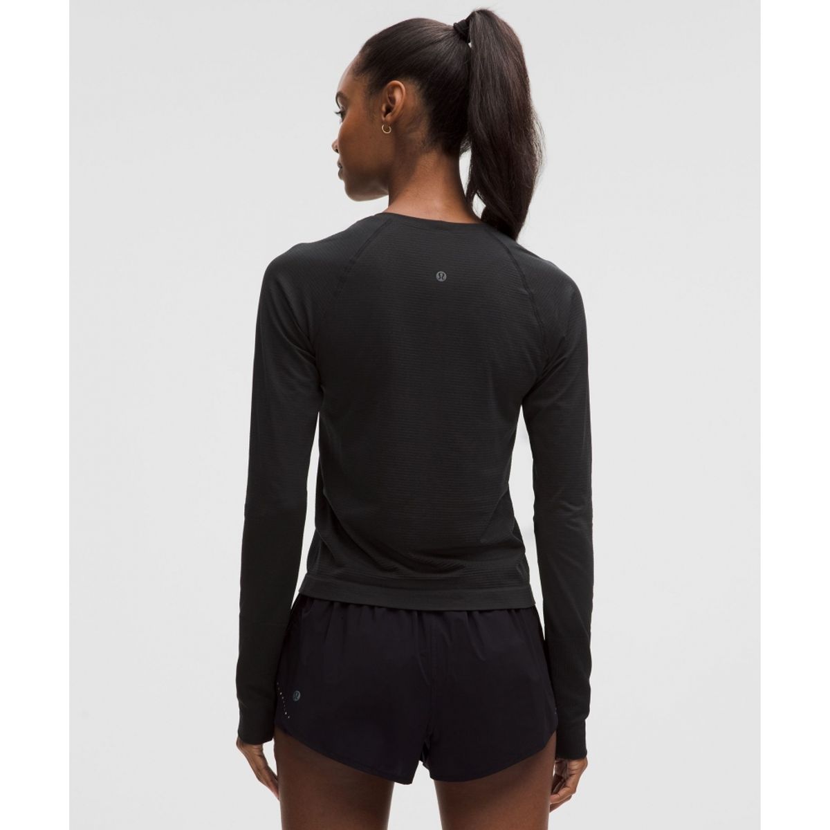 룰루레몬(LULULEMON) 스위프틀리 테크 롱슬리브 셔츠 2.0 *웨이스트 렝스  BLK BLK