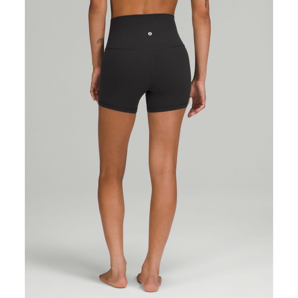 룰루레몬(LULULEMON) Align™ 하이라이즈 쇼츠 4inch  BLK