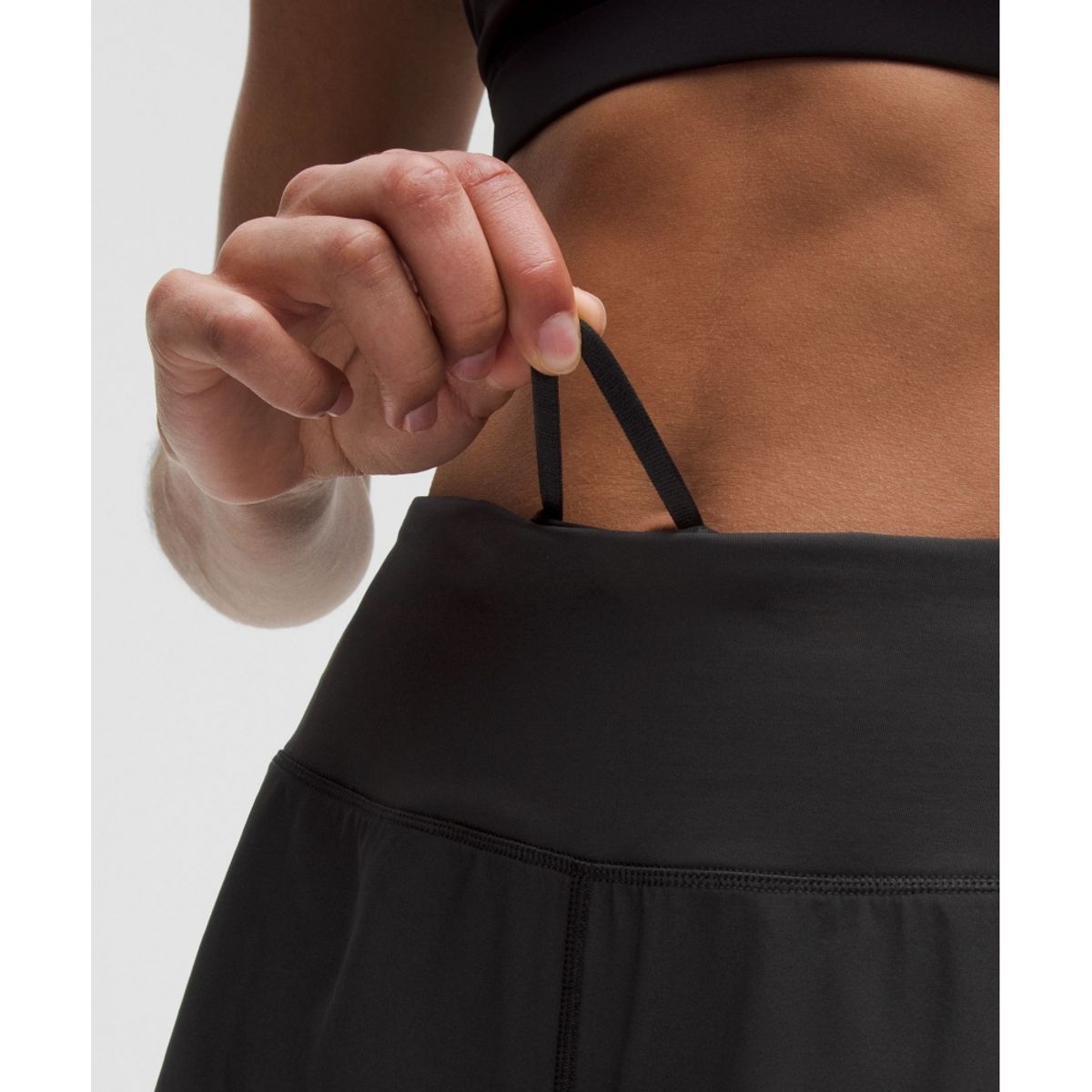 룰루레몬(LULULEMON) 스피드 업 하이라이즈 쇼츠 4inch *업데이트  BLK