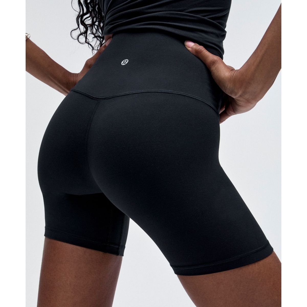 룰루레몬(LULULEMON) Align™ 하이라이즈 쇼츠 6inch  BLK