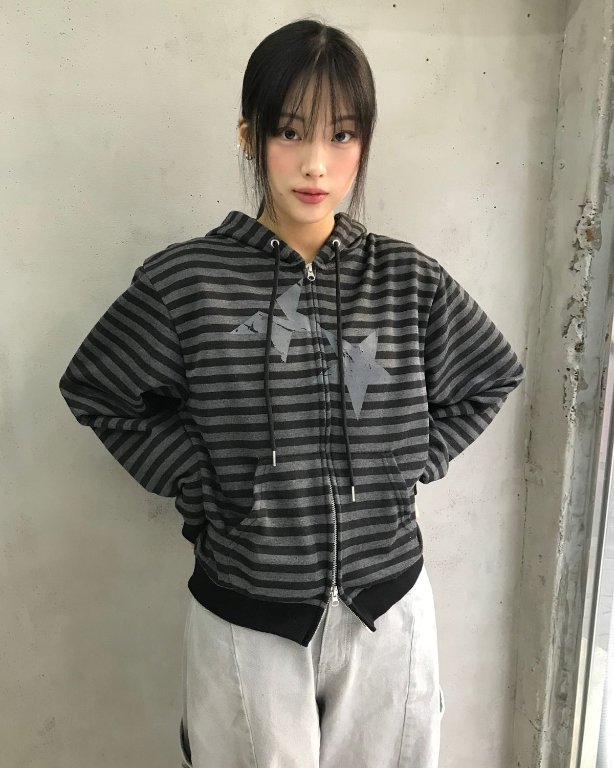 카비시(CAVISH) STRIPED TWIN STAR ZIP UP HOODIE BLACK(CV2FFUM499A)