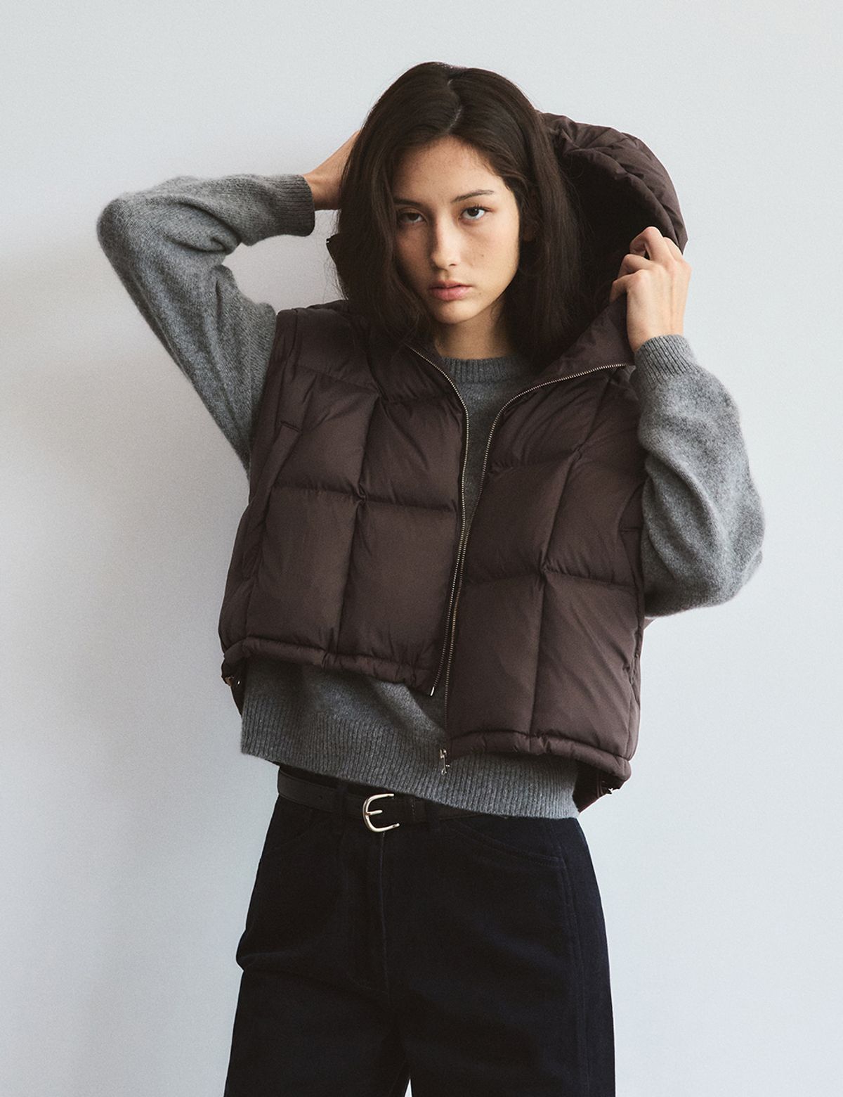 더엘로(THEELO) Square Quilting Down Vest (Brown)
