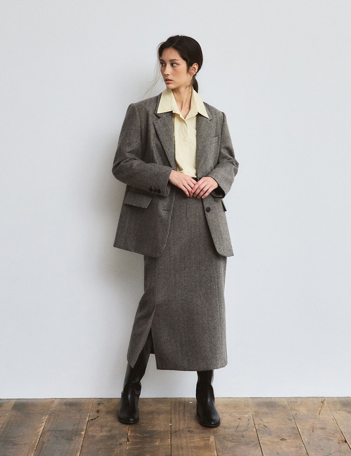 더엘로(THEELO) Herringbone Skirt (Charcoal)