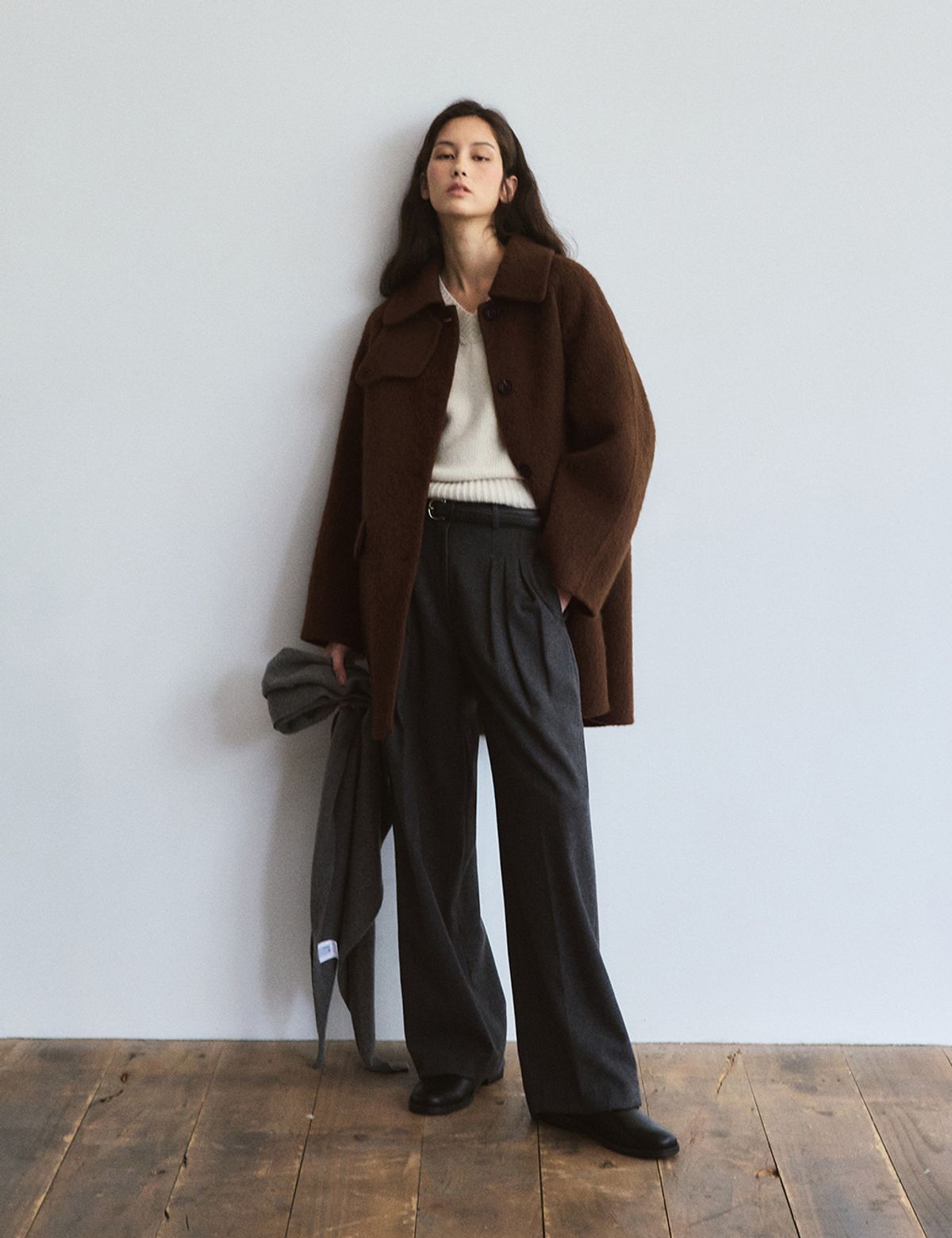 더엘로(THEELO) Shaggy Handmade Coat (Brown)