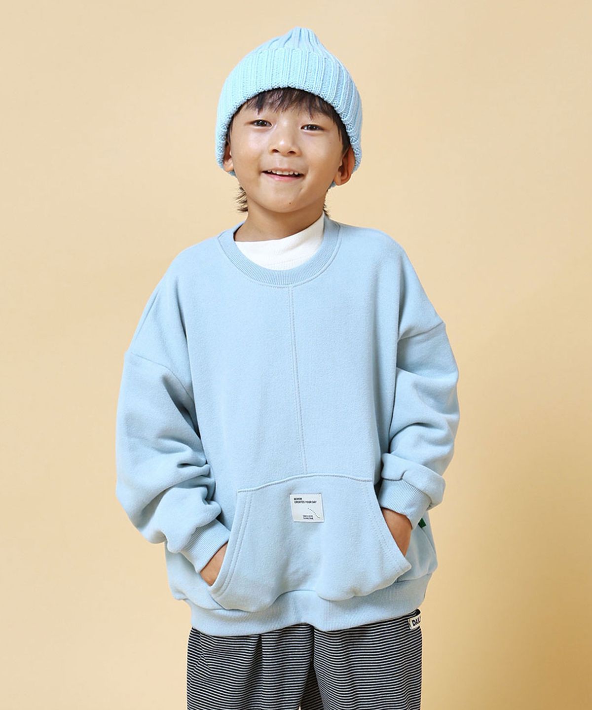 베몽(BEMON) 비비드 캥거루 맨투맨 레드 겨울 유아 아동 키즈 면 티 기모 부드러운 따듯한 공용 티셔츠