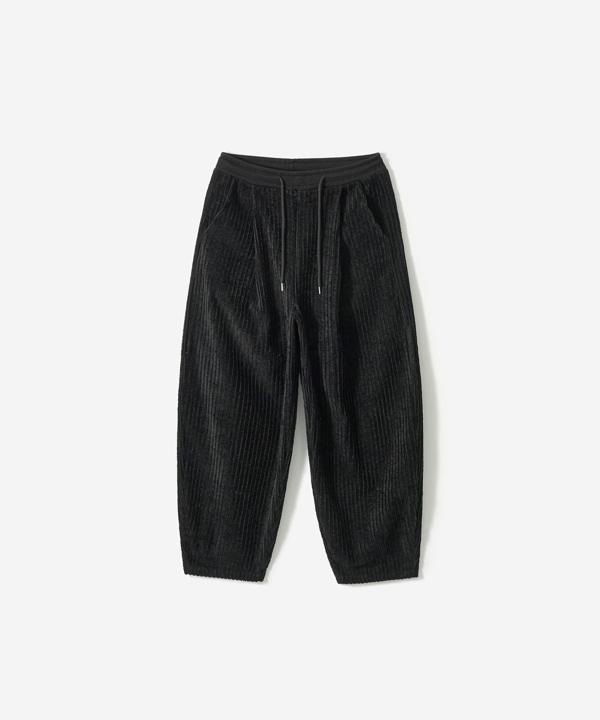 트립르센스(TRIP LE SENS) [F/W]코듀로이 원턱 커브드 밴딩 팬츠_블랙