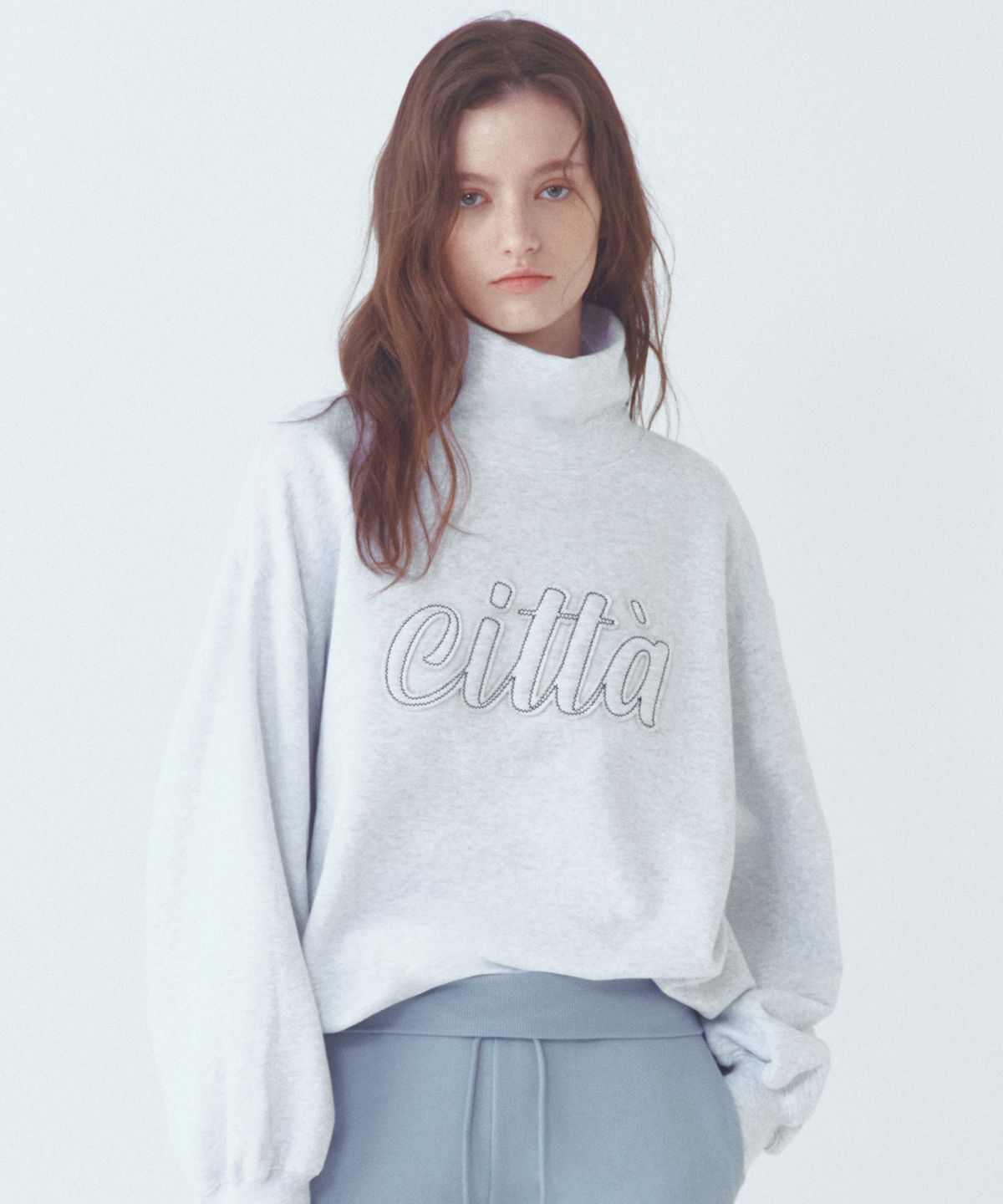씨타(CITTA) Citta Logo Patch Work High-neck Sweat Shirt_CTT399(White Melange)