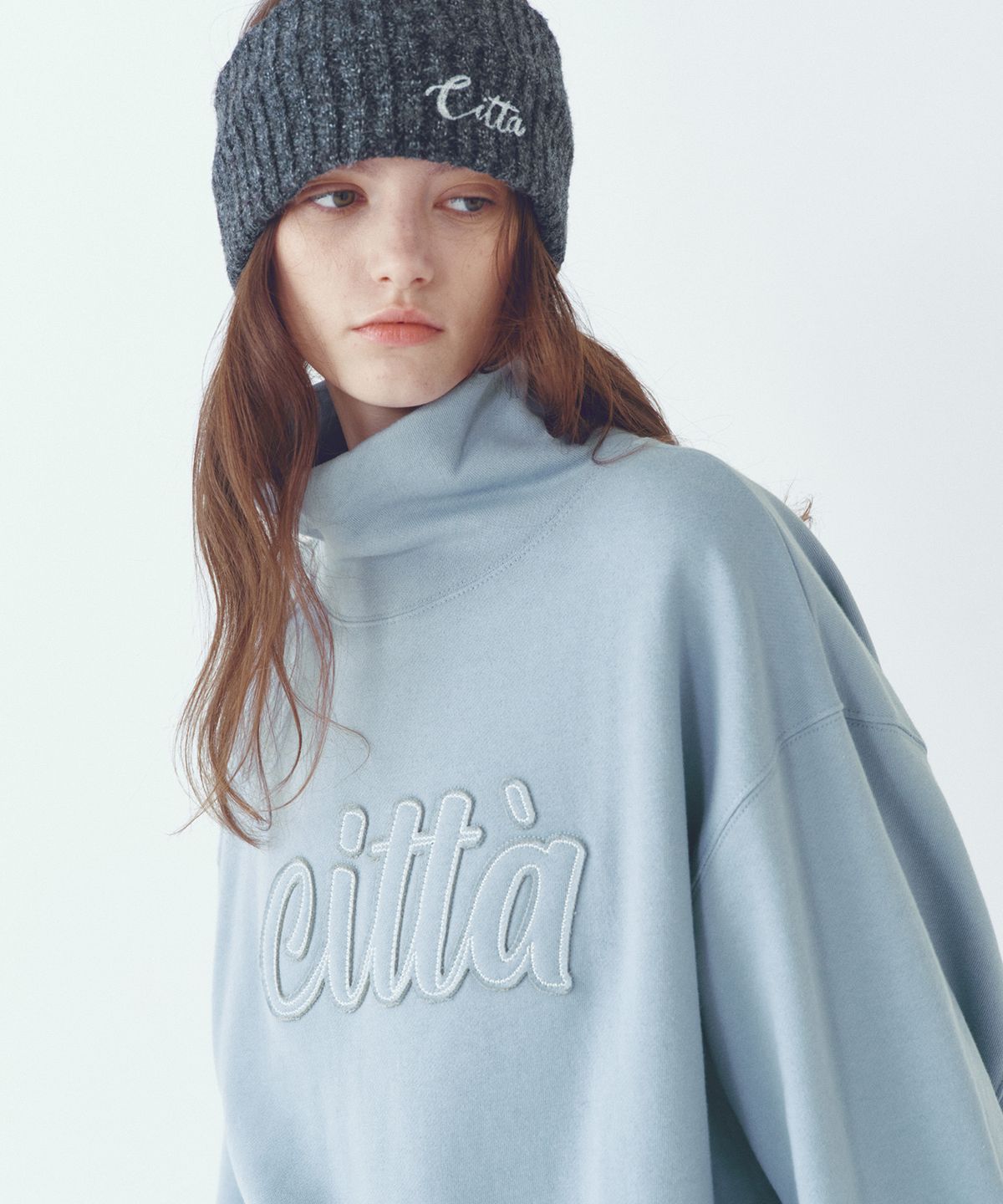 씨타(CITTA) Citta Logo Patch Work High-neck Sweat Shirt_CTT399(Sky Blue)