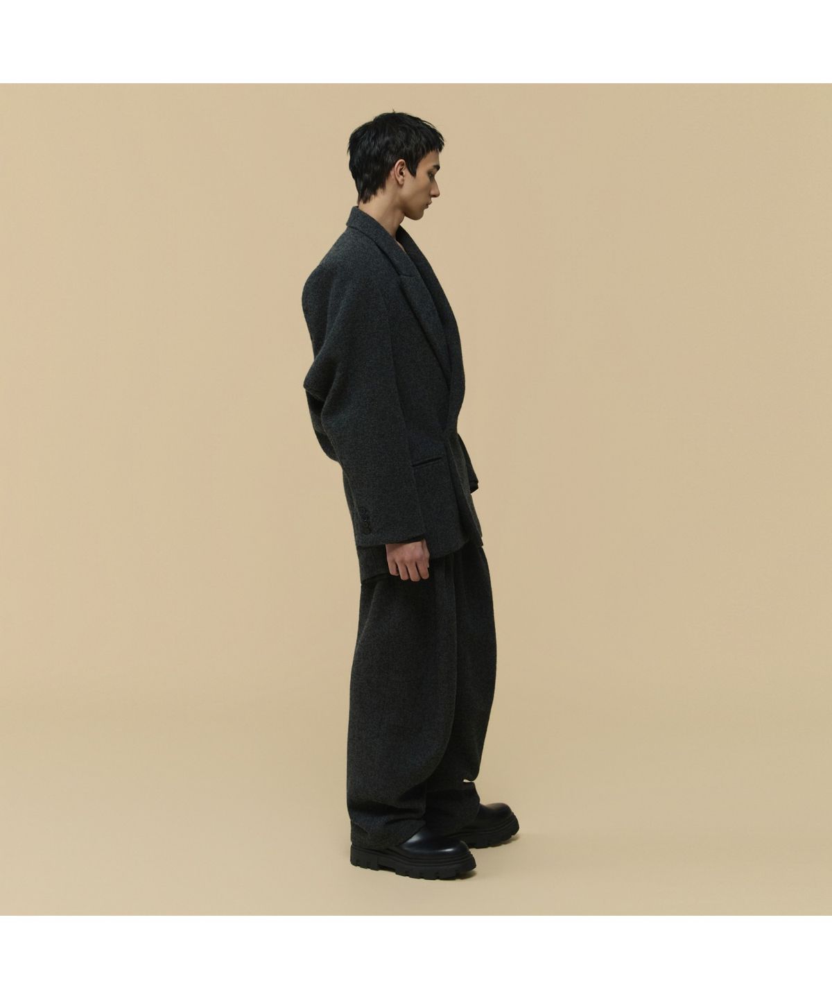 커스텀멜로우(CUSTOMELLOW) [HED MAYNER] Grey Wool Curved Pants CWPAW25991GYX