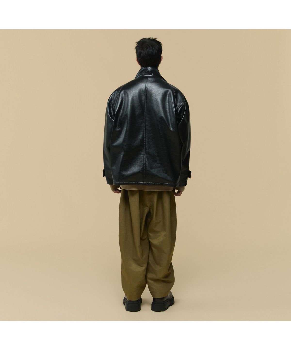 커스텀멜로우(CUSTOMELLOW) [HED MAYNER] Black Faux Leather Padded Parka CWUAW25995BKX