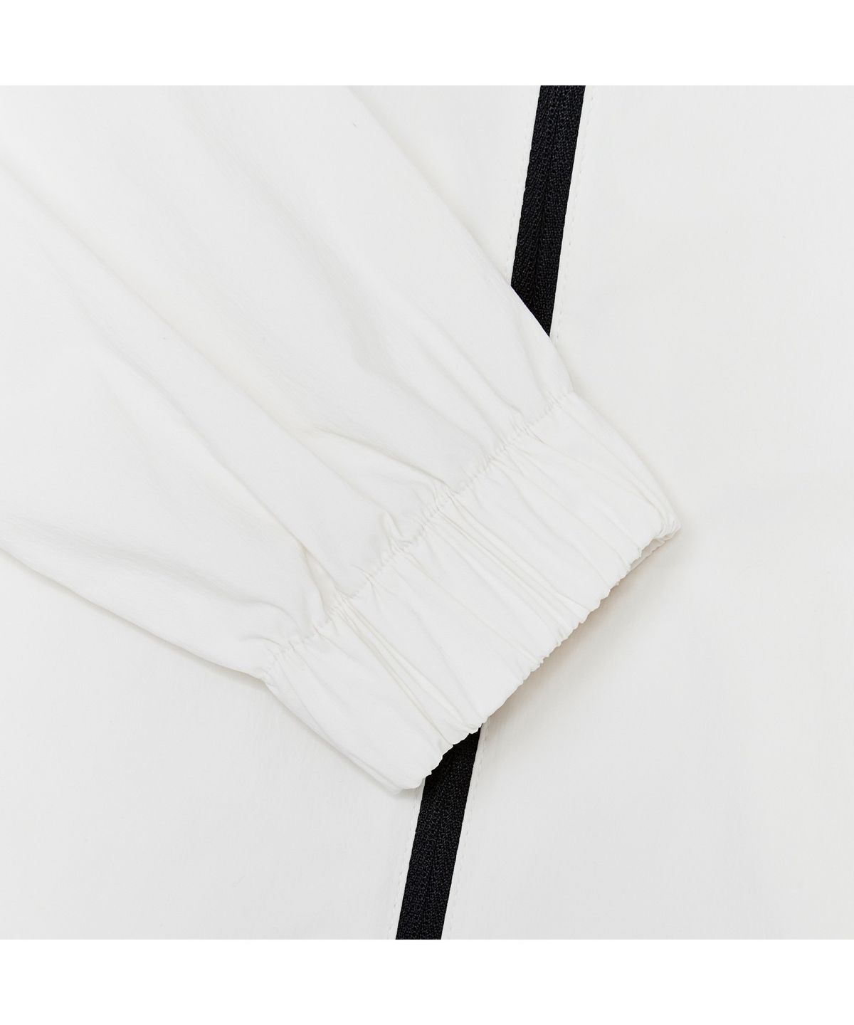 라코스테(LACOSTE) 여성 싱글레이어 점퍼 BF417E-55N 70V