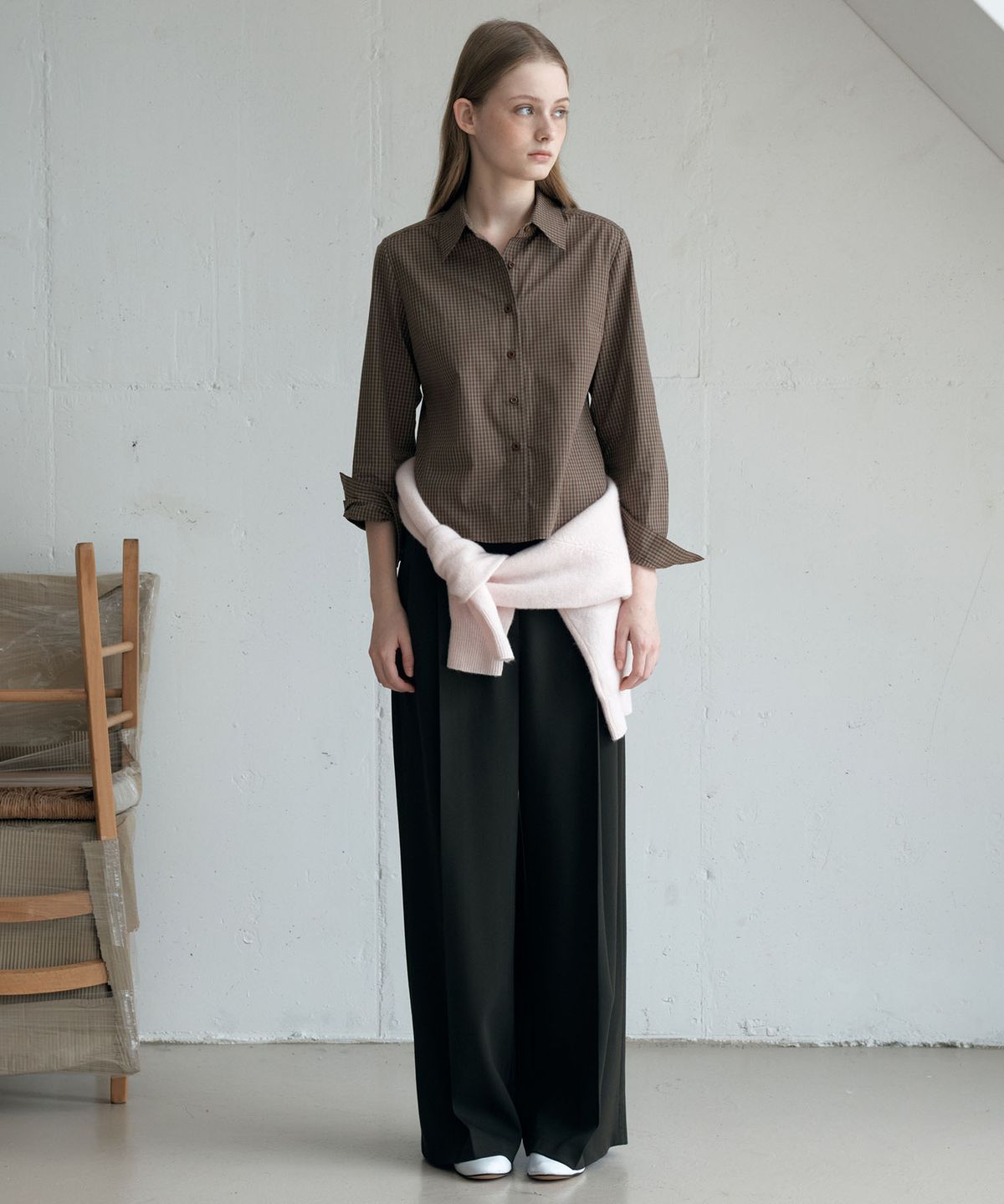 아위(AHWE) CHECK SLIM-FIT SHIRTS_BROWN