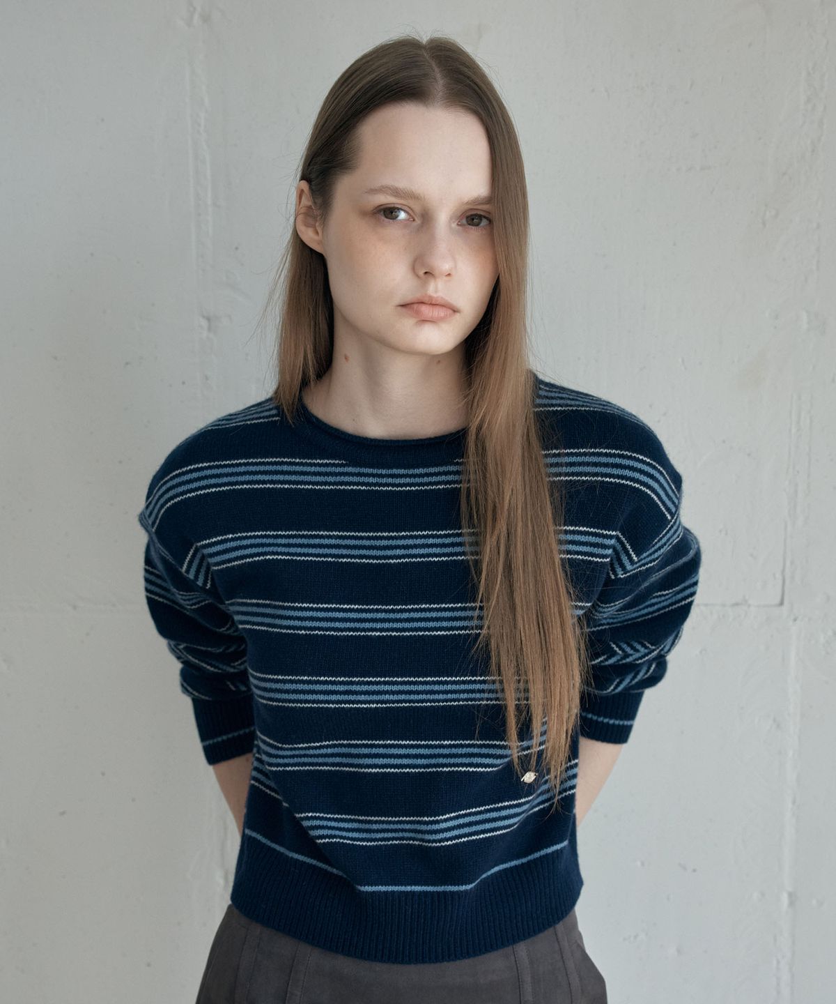 아위(AHWE) MULTI STRIPE KNIT_NAVY