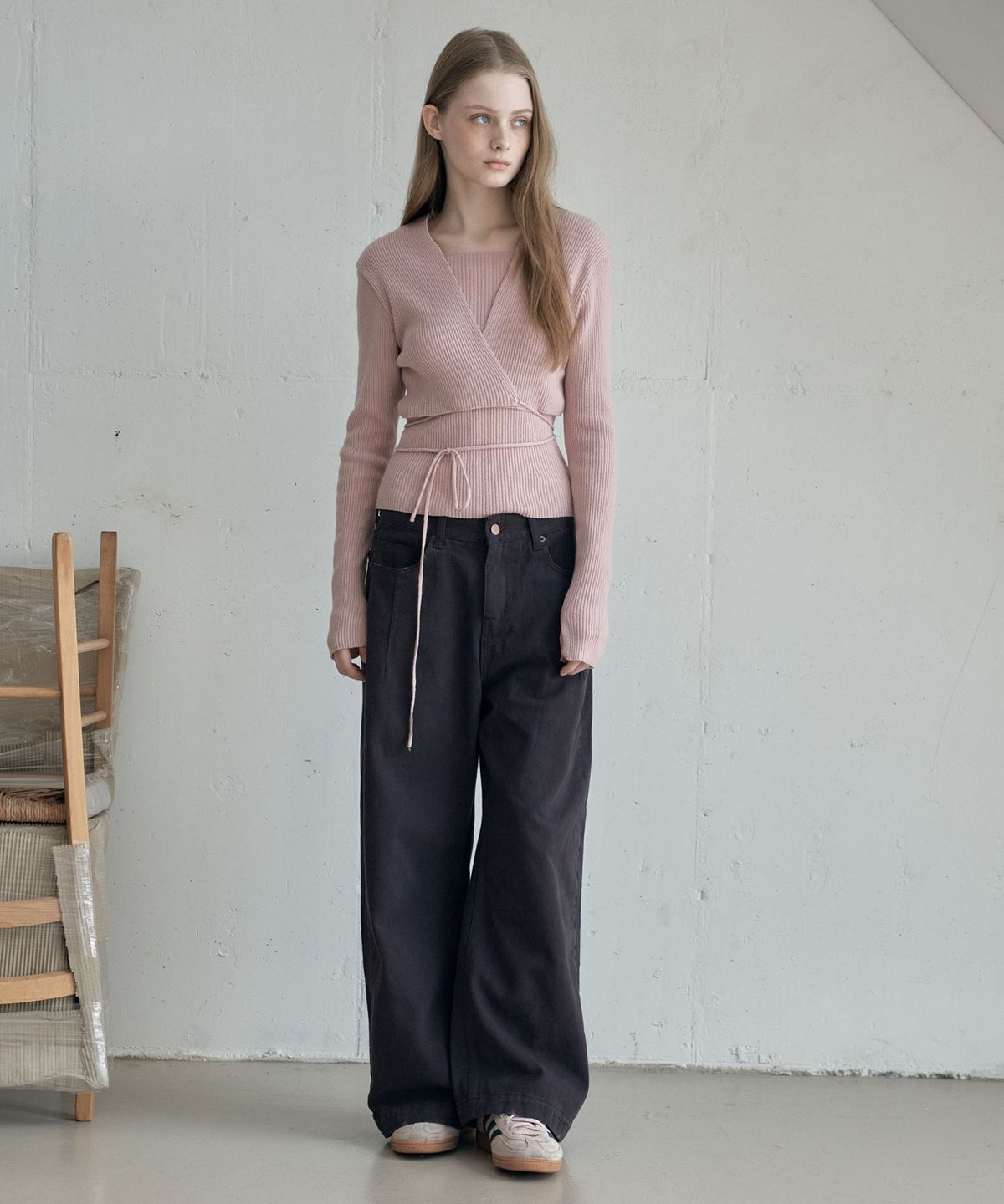 아위(AHWE) WOOL BLEND RIBBED WRAP KNIT_PINK