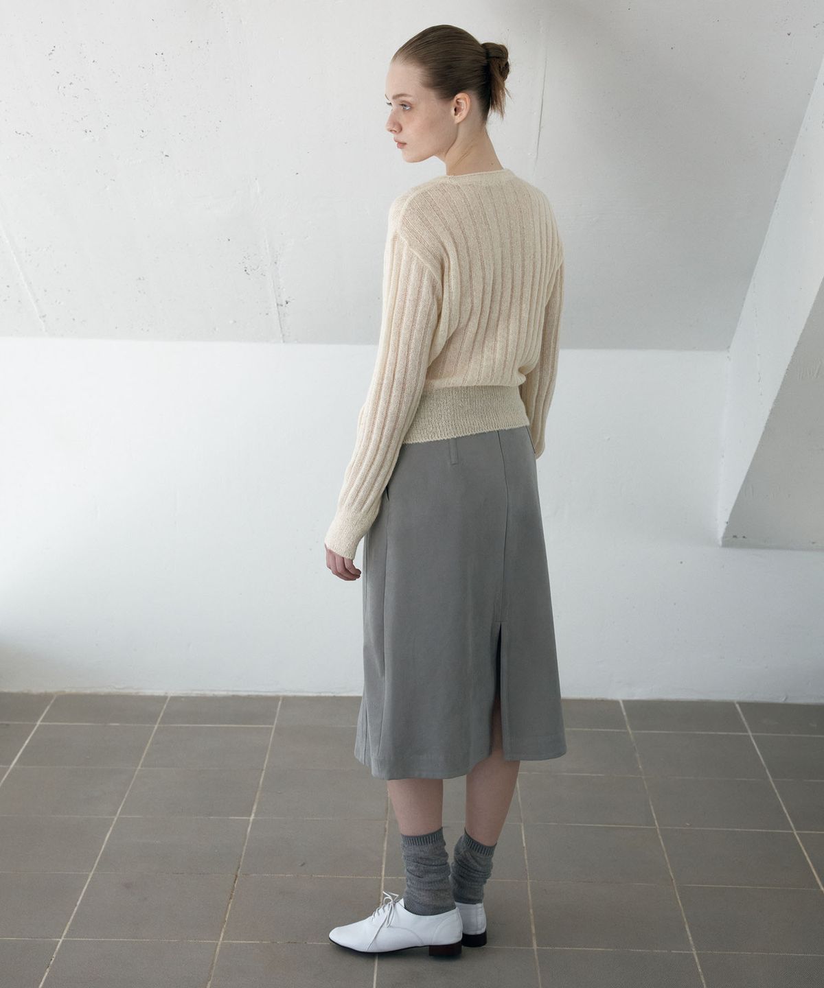 아위(AHWE) RIBBED WRAP PULL-OVER_CREAM