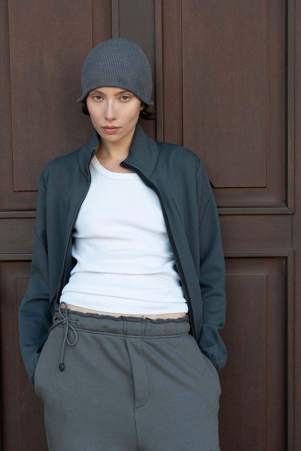 폼리쉬(FORMLICH) REGULATOR GRID TRACK TOP / SLATE GREY