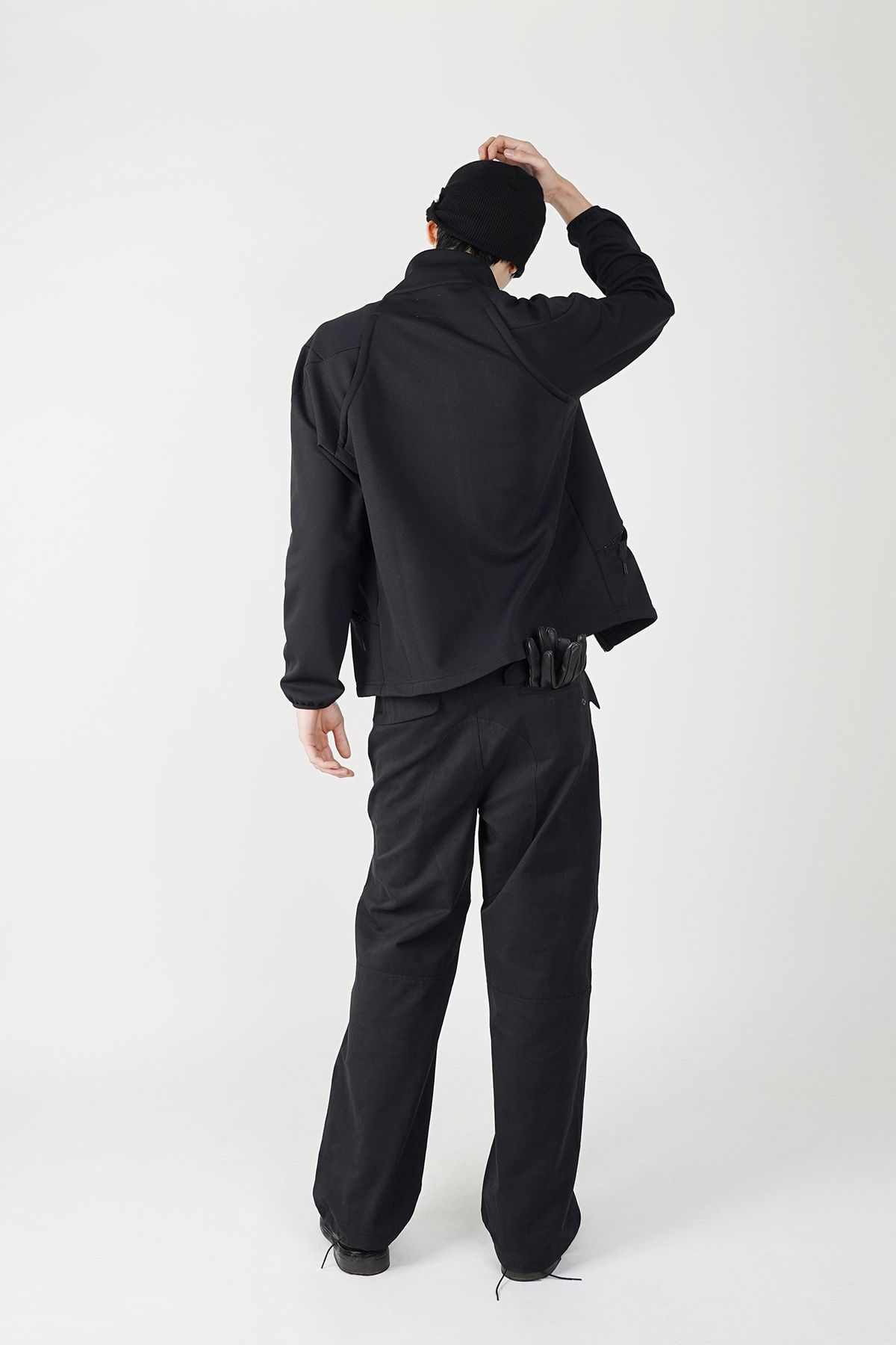 폼리쉬(FORMLICH) REGULATOR GRID TRACK TOP / BLACK