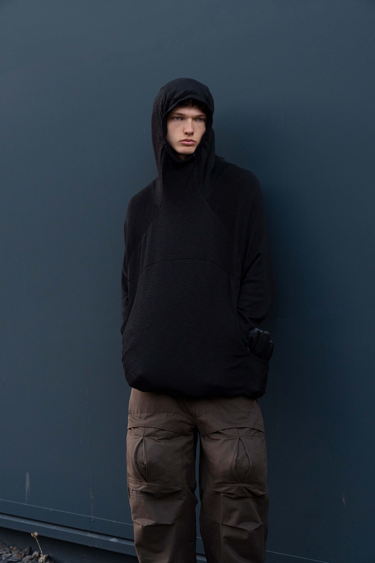 폼리쉬(FORMLICH) SHIRRED HOOD / BLACK