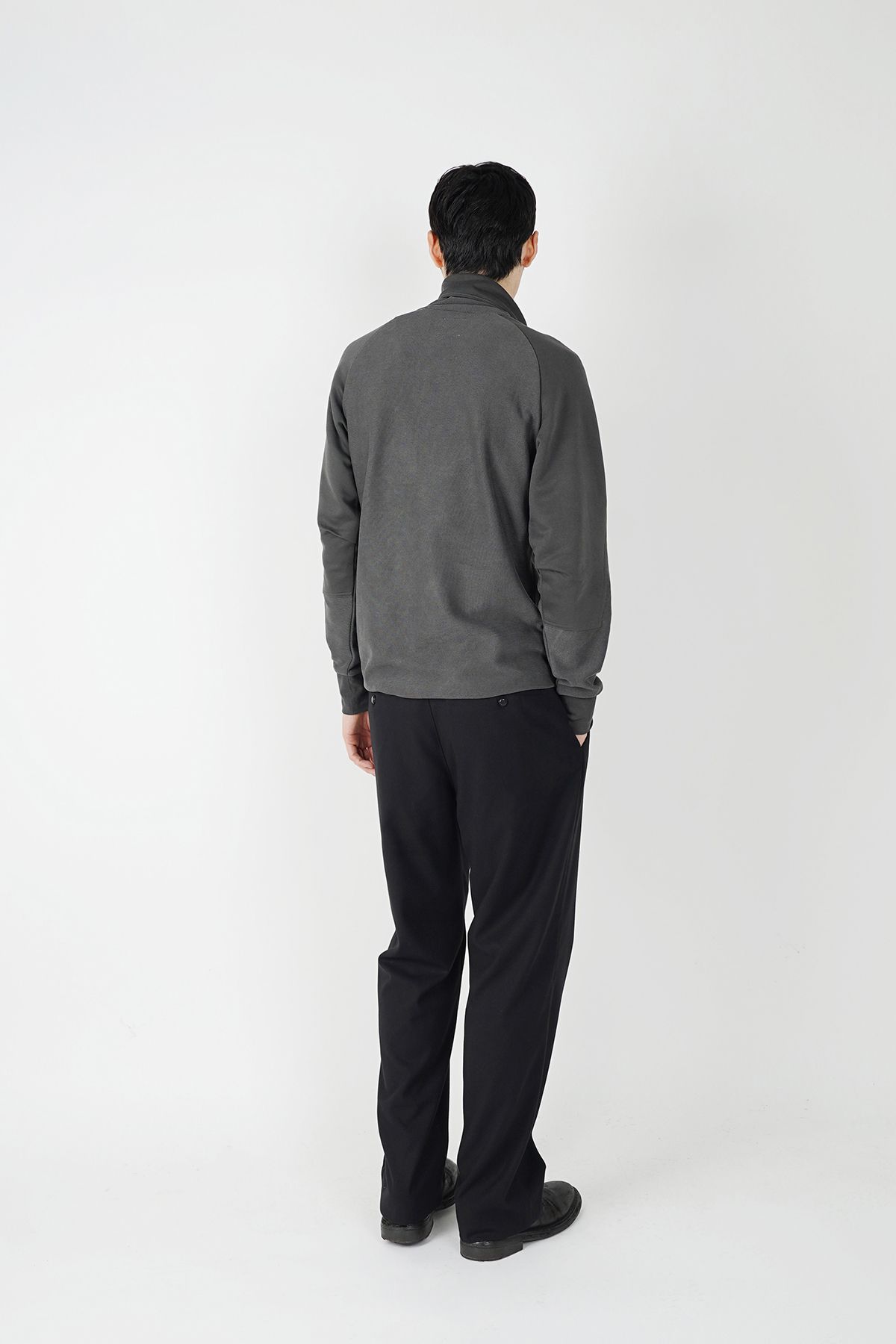 폼리쉬(FORMLICH) BUTTON HIGH NECK SWEATER / GREY