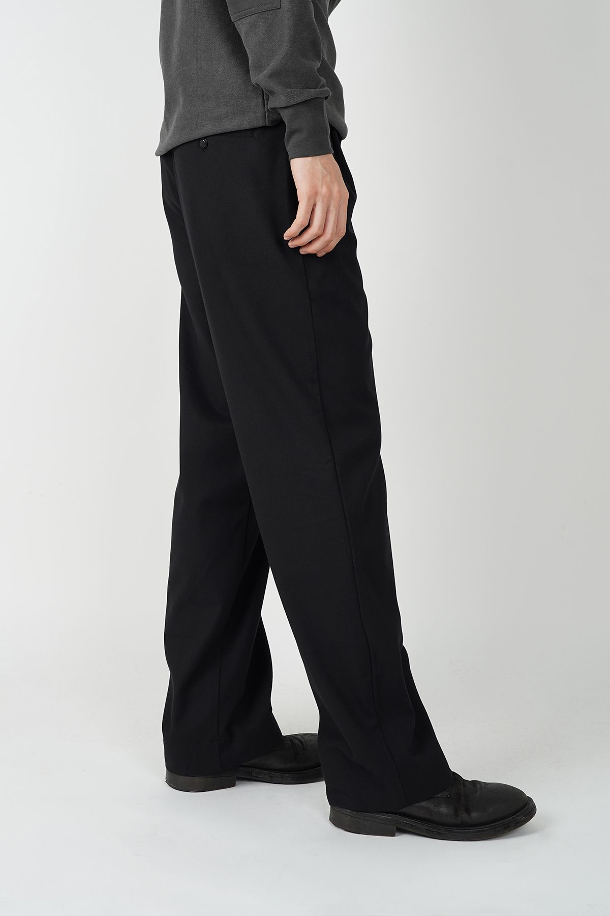 폼리쉬(FORMLICH) BELTED WOOL TROUSERS / BLACK