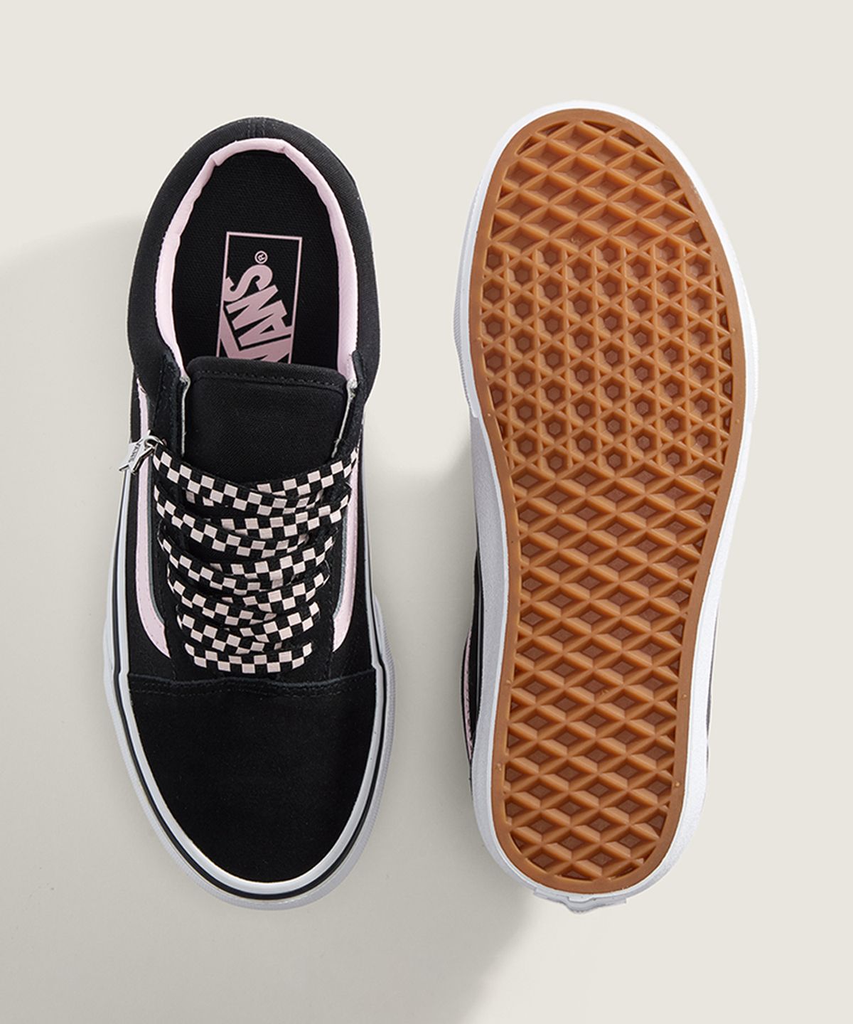 반스(VANS) 올드스쿨 스타 - 블랙 / VN000D6WY281