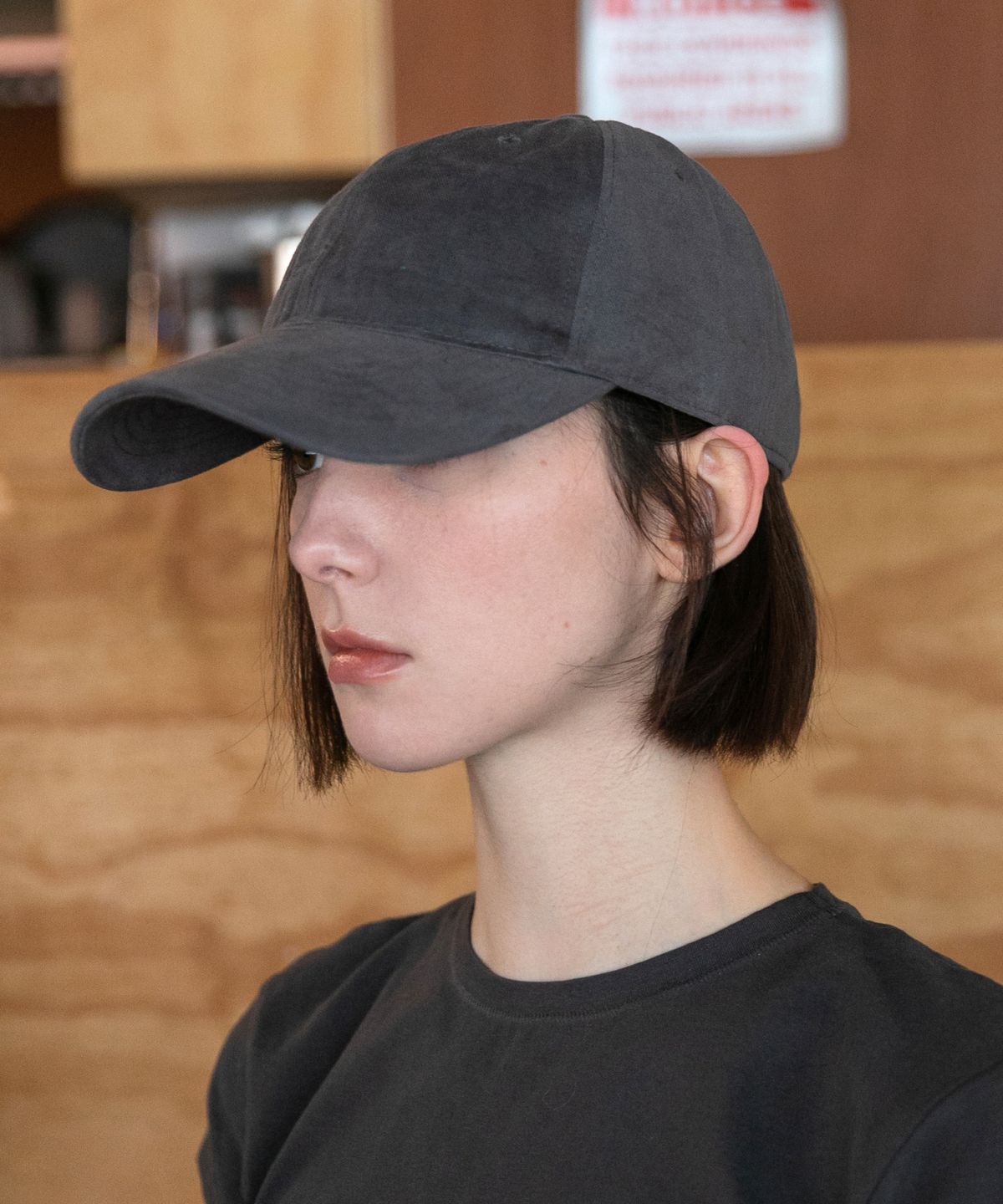 챕터(CHAPTER) SIGNATURE PEACH BALL CAP-차콜