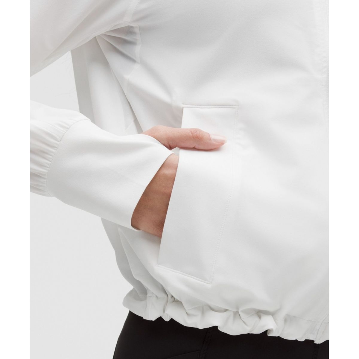 룰루레몬(LULULEMON) 라이트웨이트 스트레치 UV 프로텍티브 재킷  WHT