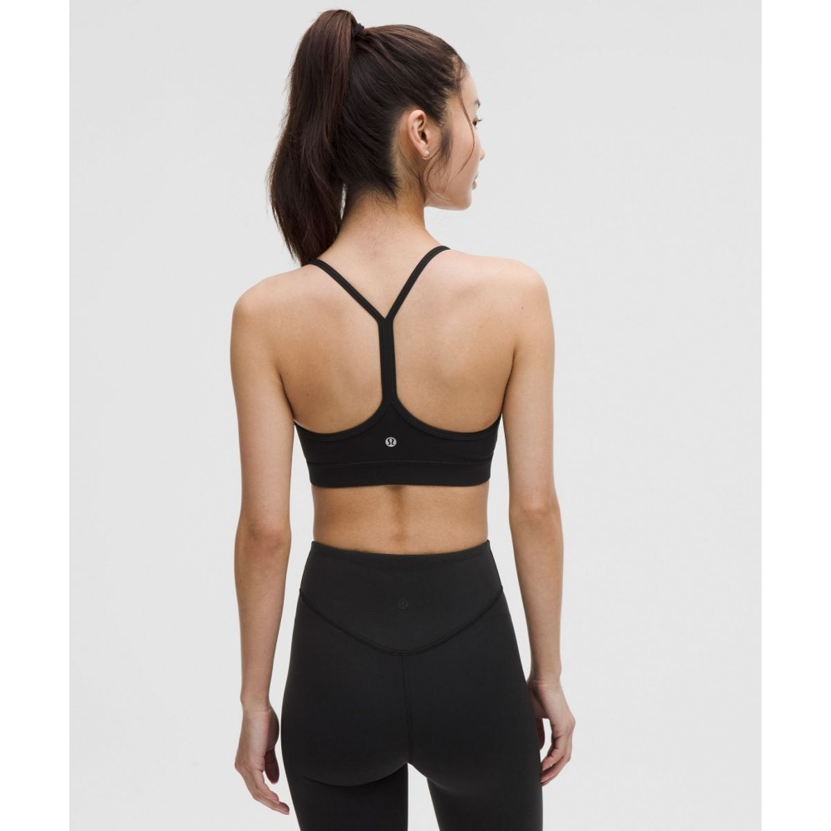 룰루레몬(LULULEMON) 플로우 Y 브라 Nulu *라이트 서포트, A C컵  BLK