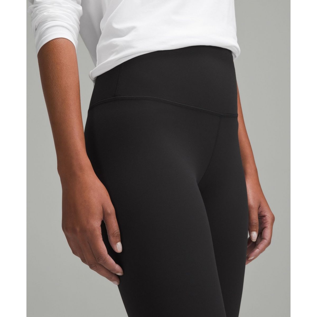 룰루레몬(LULULEMON) Align™ 하이라이즈 크롭 21inch  BLK
