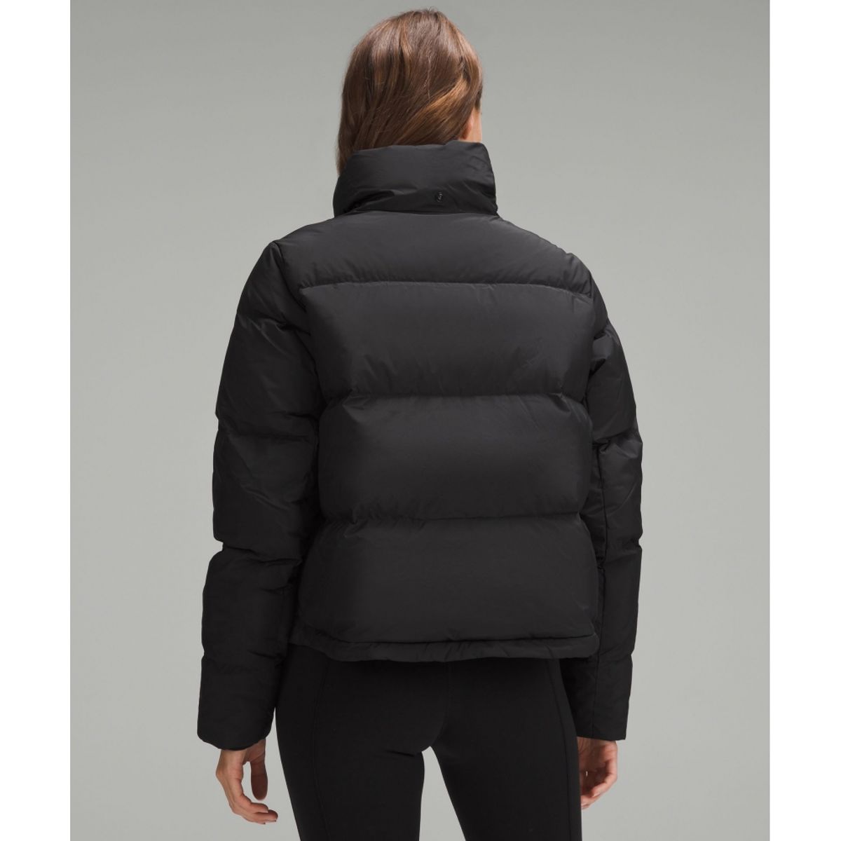 룰루레몬(LULULEMON) 원더 퍼프 600 다운 필 크롭 재킷  BLK
