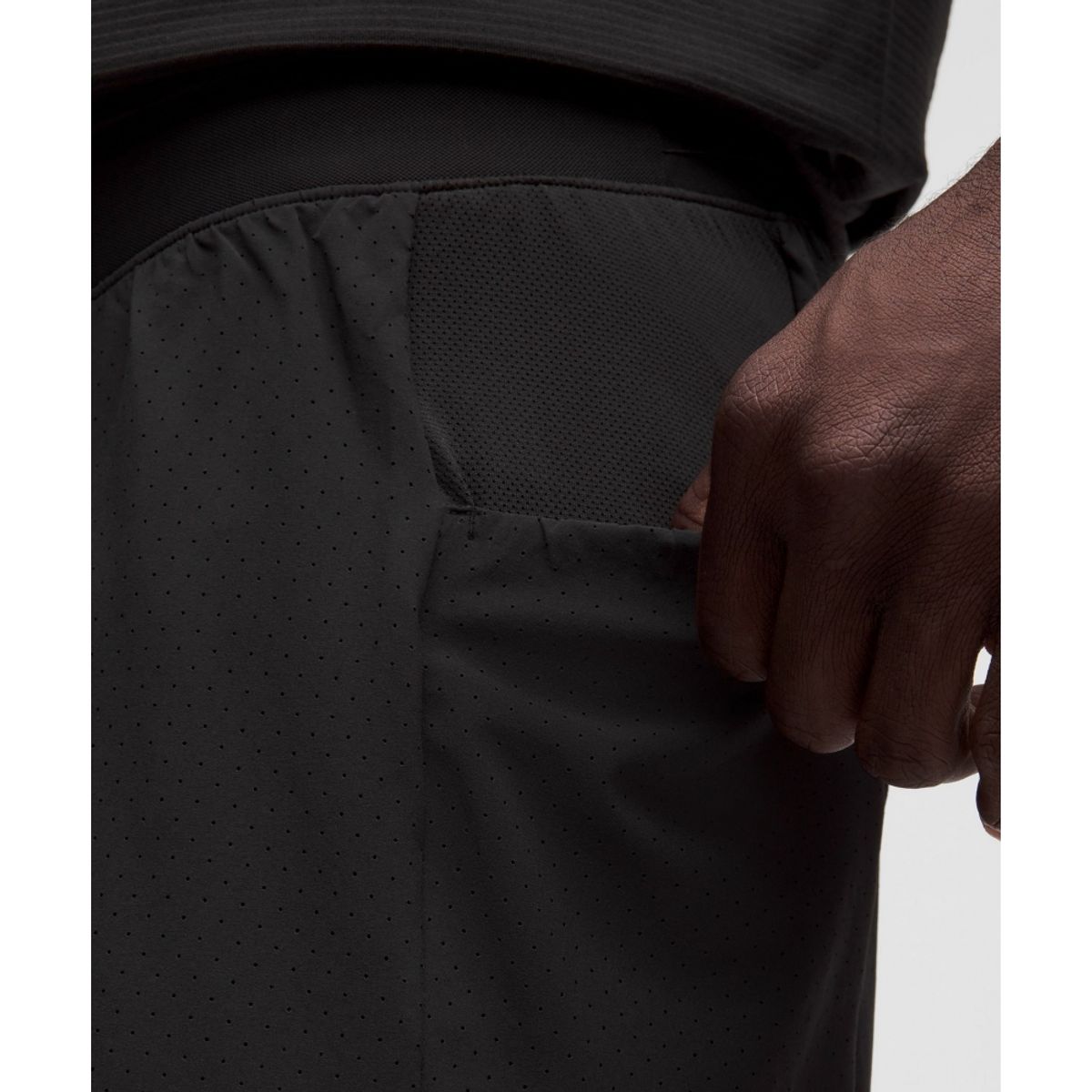 룰루레몬(LULULEMON) 패스트 앤 프리 라인드 러닝 쇼츠 5inch  BLK