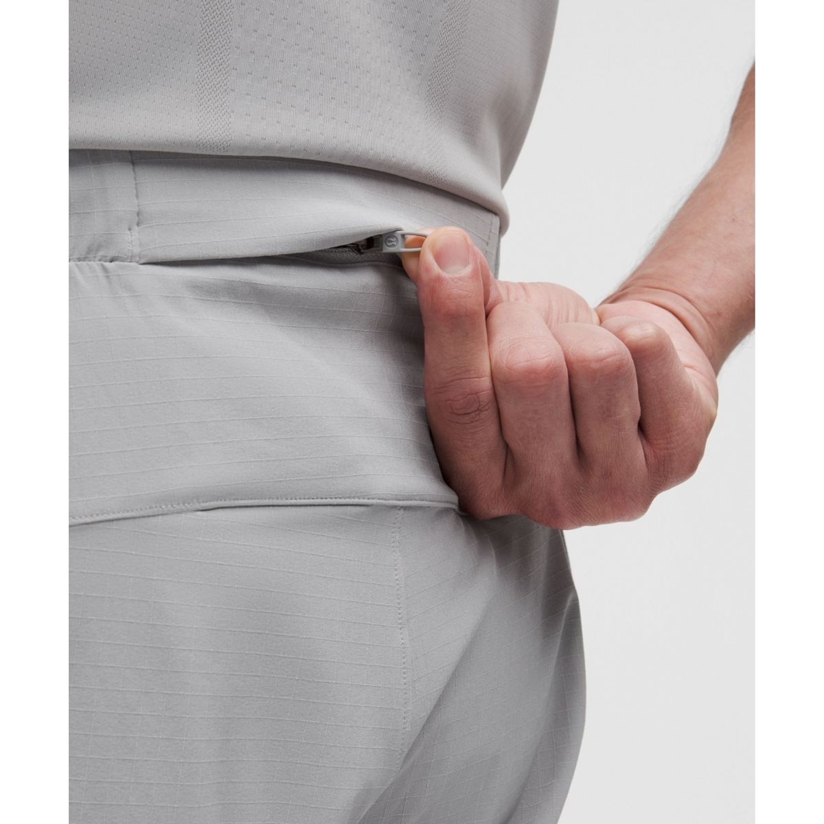 룰루레몬(LULULEMON) 마일 메이커 런 크루 립스탑 라이너리스 쇼츠 6inch  SILD