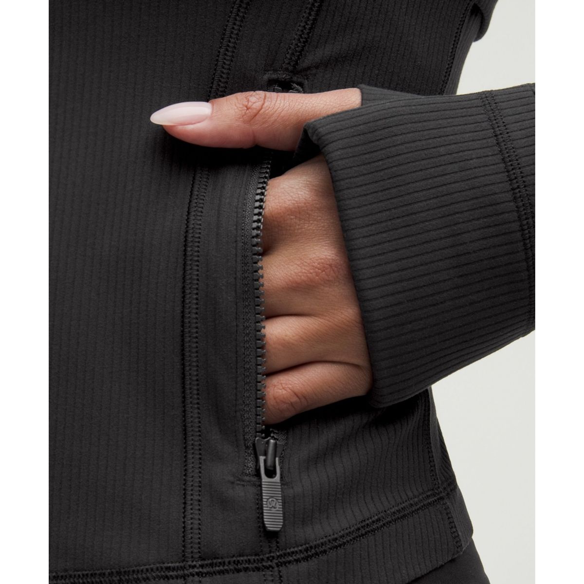 룰루레몬(LULULEMON) 디파인 크롭 재킷 *리브드 Nulu  BLK