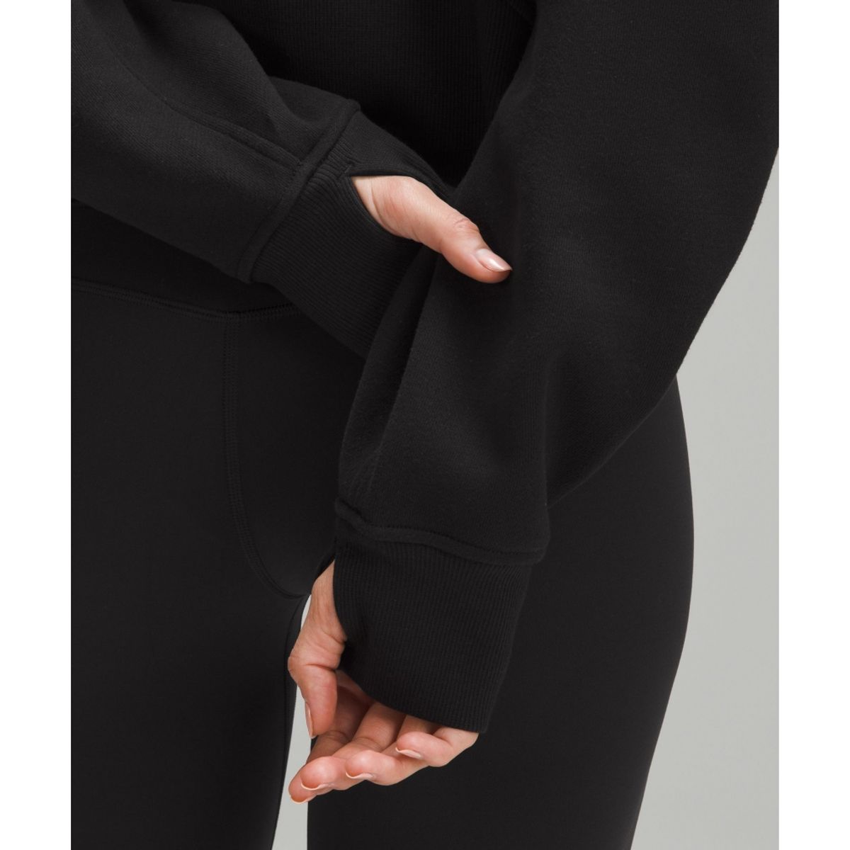 룰루레몬(LULULEMON) 스쿠바 오버사이즈드 퍼넬넥 하프집  BLK