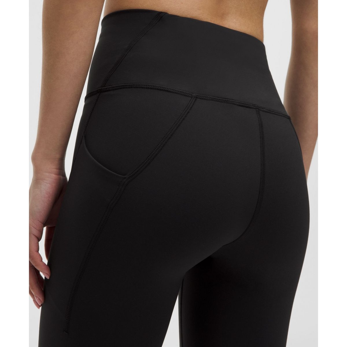 룰루레몬(LULULEMON) 원더 트레인 하이라이즈 타이츠 위드 포켓 24inch *아시아 핏  BLK