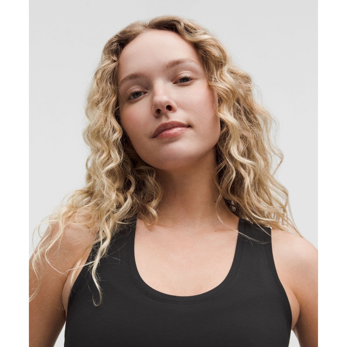 룰루레몬(LULULEMON) 실키어필 사이드 슬릿 탱크탑  BLK