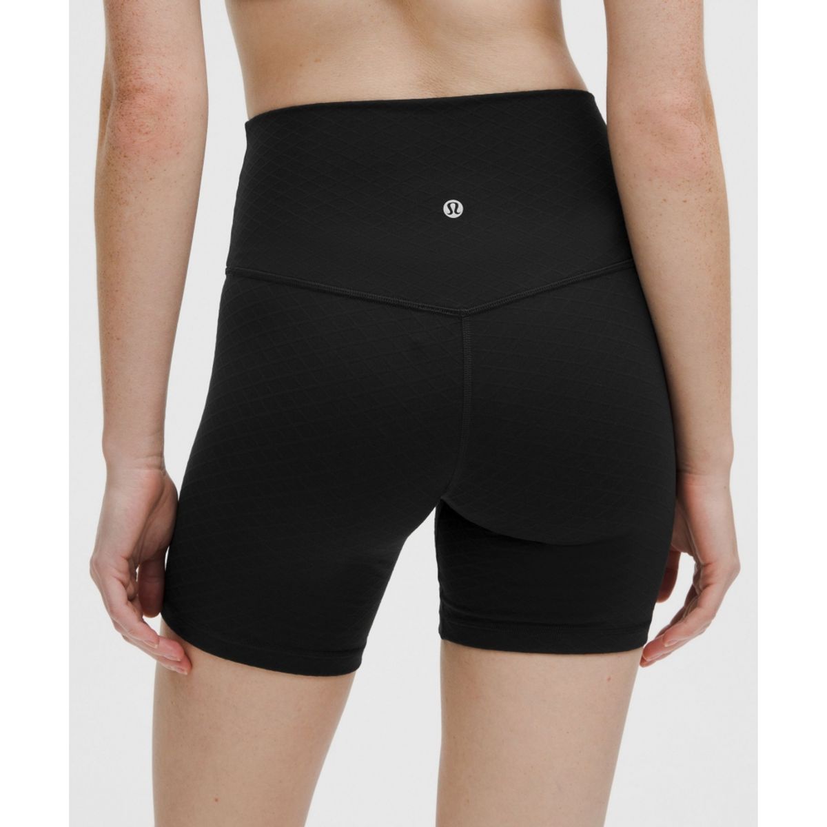 룰루레몬(LULULEMON) Align™ 하이라이즈 쇼츠 6inch  BLK