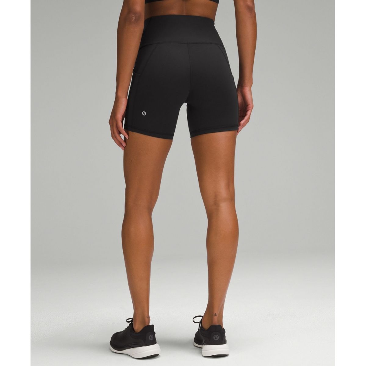 룰루레몬(LULULEMON) 원더 트레인 하이라이즈 쇼츠 위드 포켓 6inch  BLK