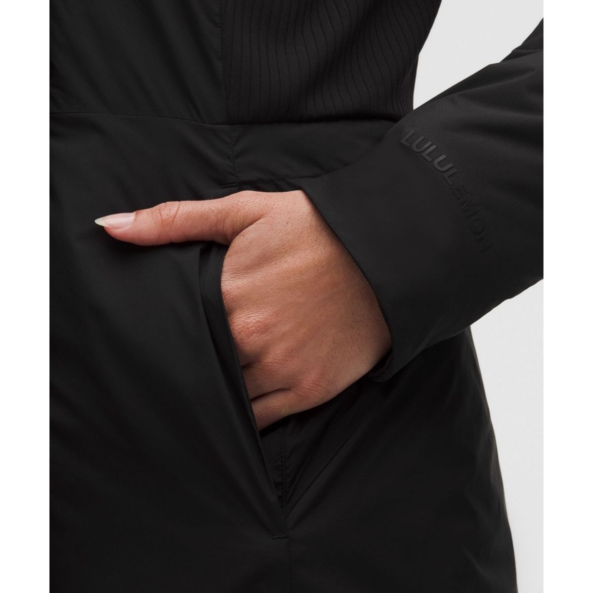 룰루레몬(LULULEMON) 슬릭 시티 롱 재킷  BLK
